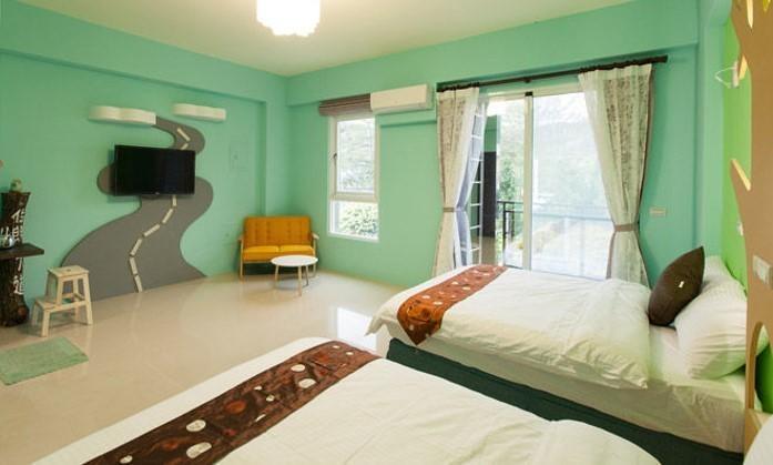 艾希兒民宿 I'M Here Hostel L小家庭包棟首選l台東火車站l背包單人 Taitung Экстерьер фото